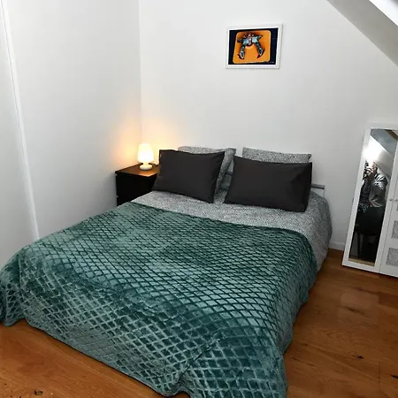 La Maison Penchee Feriehus