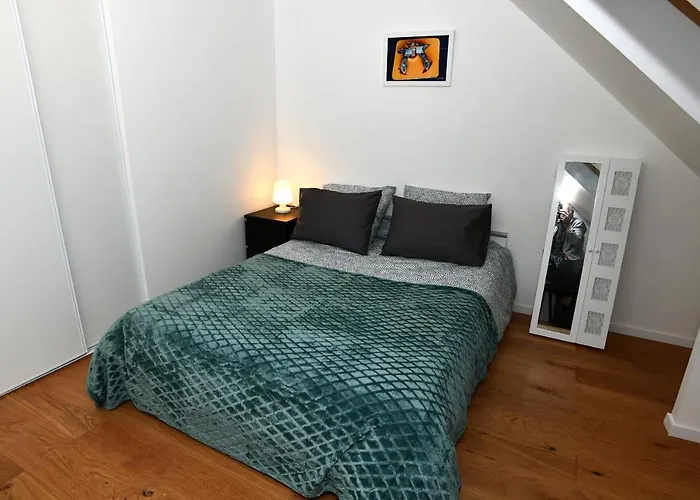 La Maison Penchee Feriehus
