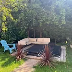La Maison Penchee * Rosny-sous-Bois