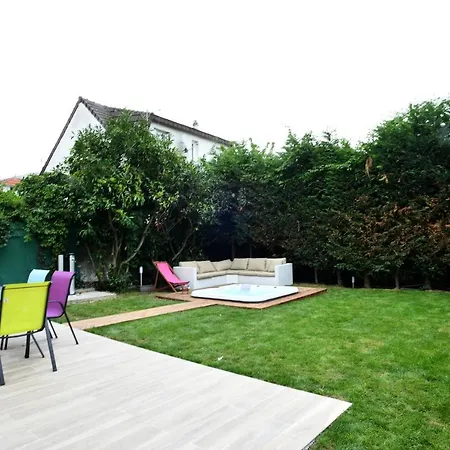 La Maison Penchee * ロニー＝スー＝ボワ