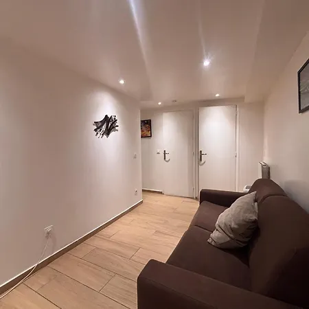 La Maison Penchee Feriehus *